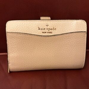 Kate Spade Beige Textured Wallet